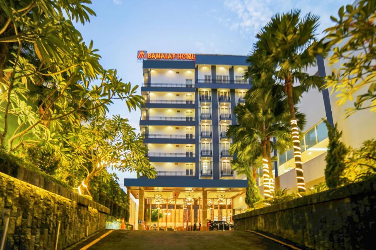 M Bahalap Hotel Palangka Raya Esterno foto